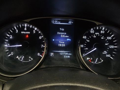 Used 2016 Nissan Rogue S AWD/4WD image 23
