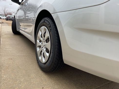 Used 2017 Hyundai Accent SE image 17