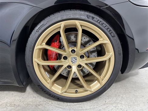 Certified 2021 Porsche 718 Boxster Spyder image 14