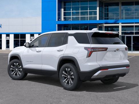 New 2026 Chevrolet Equinox LT w/ Convenience Package II image 3