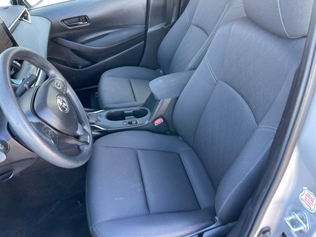 Used 2025 Toyota Corolla LE FWD image 11