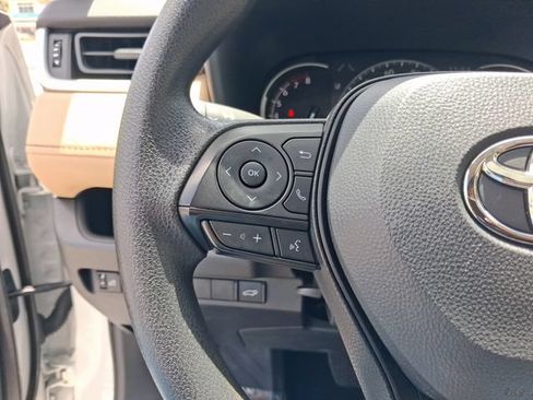 Used 2025 Toyota RAV4 XLE w/ Convenience Package FWD image 18