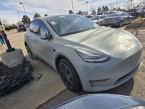 Used 2021 Tesla Model Y Long Range image 15