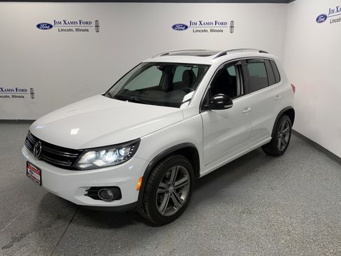 Used 2017 Volkswagen Tiguan Sport image 3