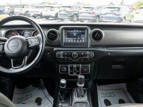 Used 2022 Jeep Gladiator Sport AWD/4WD image 14