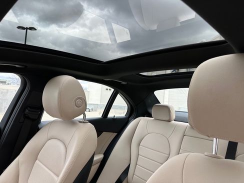 Used 2018 Mercedes-Benz C 300 4MATIC Sedan image 15