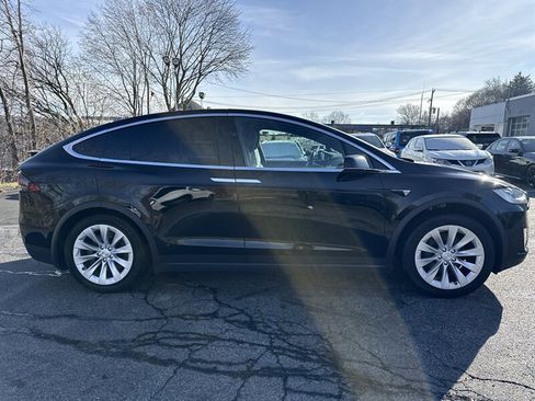 Used 2021 Tesla Model X Long Range image 7