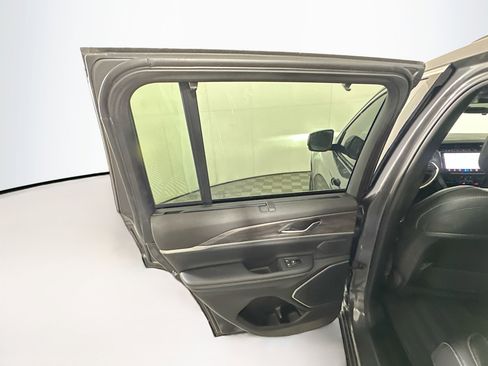 Used 2024 Jeep Grand Cherokee Limited 4xe w/ Luxury Tech Group II image 28