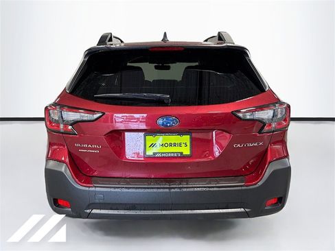 Certified 2025 Subaru Outback Premium image 6