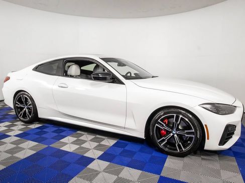 Used 2023 BMW M440i Coupe w/ Premium Package RWD image 4