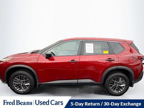 Used 2023 Nissan Rogue S image 4