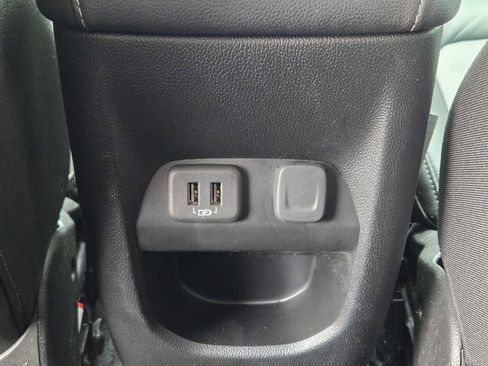 Used 2022 Chevrolet Colorado ZR2 AWD/4WD image 29