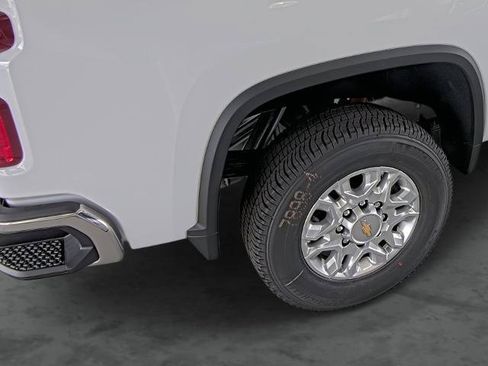 New 2026 Chevrolet Silverado 2500 LT w/ All Star Edition AWD/4WD image 13