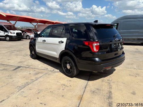 Used 2017 Ford Explorer 4WD Police Interceptor image 5