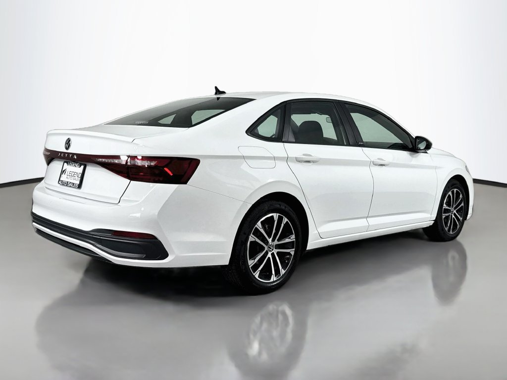 Used 2025 Volkswagen Jetta Sport FWD image 7
