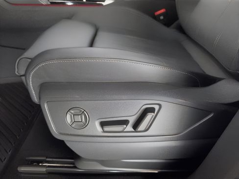 Certified 2025 Audi Q5 Premium Plus w/ Premium Plus image 16