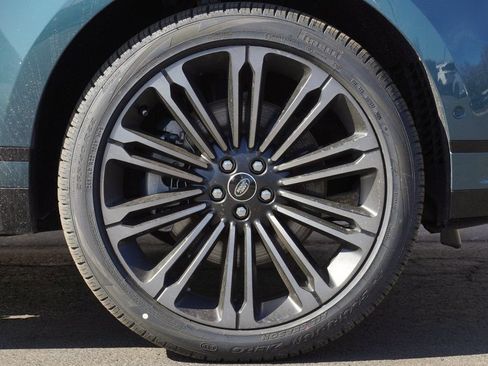 Used 2026 Land Rover Range Rover Velar Dynamic SE AWD/4WD image 8