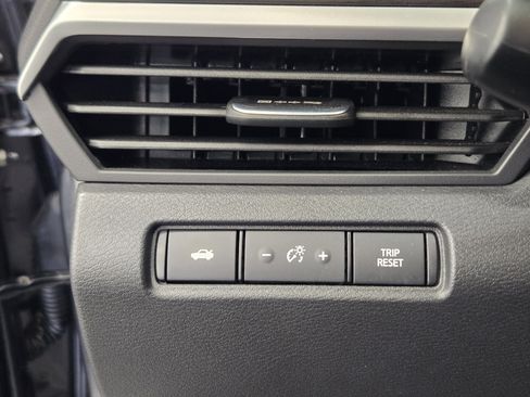 Used 2025 Nissan Altima 2.5 SV image 21