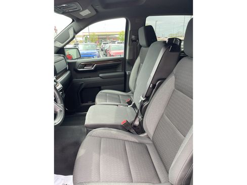 Used 2023 Chevrolet Silverado 1500 LT AWD/4WD image 12