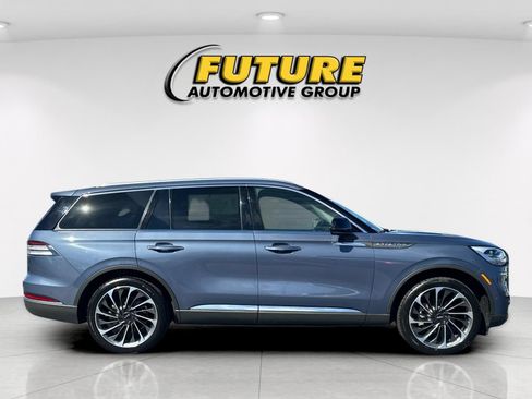 Certified 2021 Lincoln Aviator Reserve w/ Equipment Group 202A AWD/4WD image 2