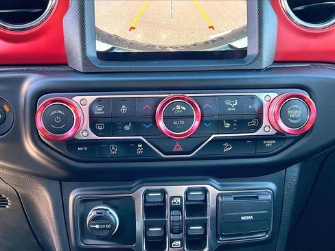 Certified 2021 Jeep Wrangler Unlimited Rubicon image 18