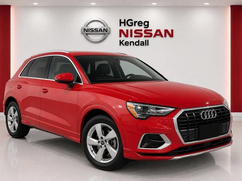 Used 2022 Audi Q3 2.0T Premium AWD/4WD image 3