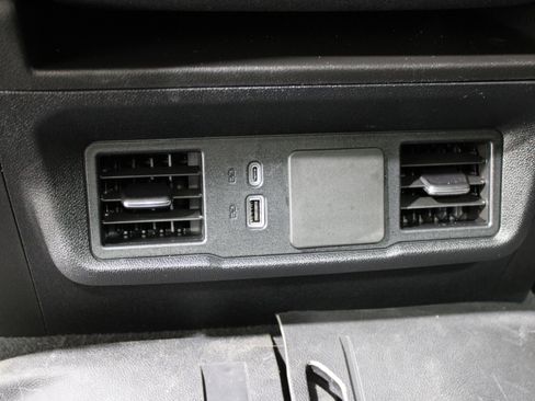 Used 2024 Chevrolet Silverado 2500 Custom w/ Custom Value Package image 24