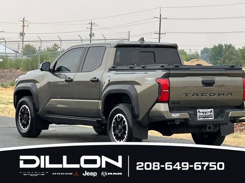 Used 2026 Toyota Tacoma TRD Off-Road w/ TRD Off Road Premium Package AWD/4WD image 6