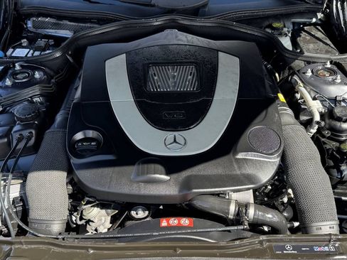 Used 2009 Mercedes-Benz SL 550 image 15