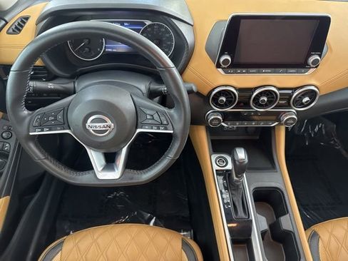 Used 2023 Nissan Sentra SV w/ SV Premium Package FWD image 27