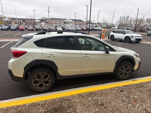 Used 2022 Subaru Crosstrek 2.5i Sport w/ Moonroof Package image 13