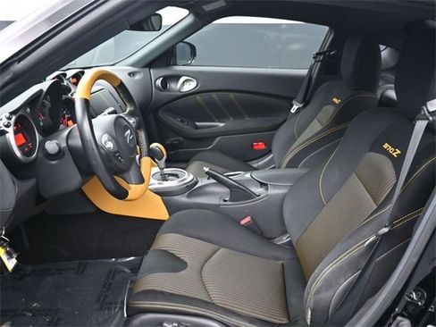 Used 2018 Nissan 370Z Coupe w/ Z34 Heritage Edition - Black image 7