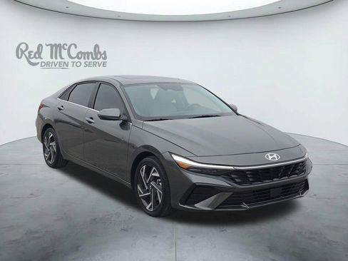 Used 2024 Hyundai Elantra Limited FWD image 7