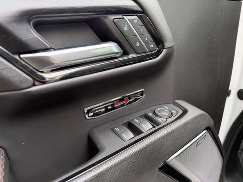 Used 2024 GMC Sierra 1500 AT4X image 16