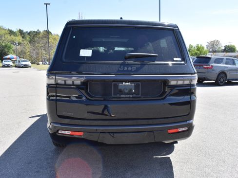 New 2026 Jeep Grand Wagoneer Limited AWD/4WD image 8