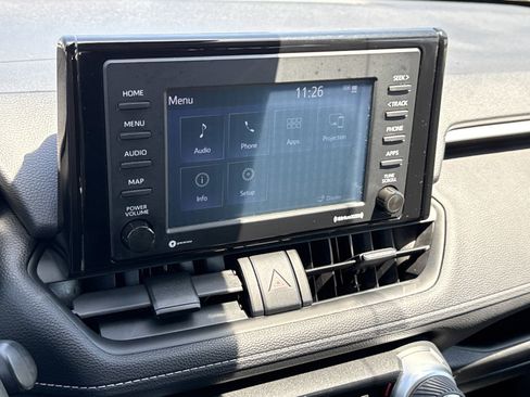 Used 2021 Toyota RAV4 XLE FWD image 22
