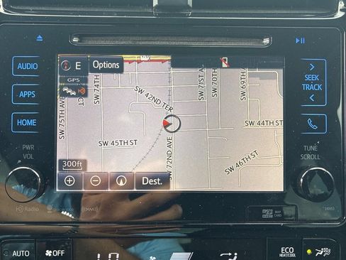 Used 2017 Toyota Prius Four FWD image 9
