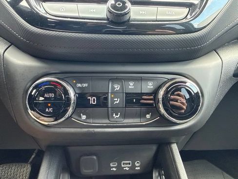 Used 2023 Chevrolet TrailBlazer LT w/ Convenience Package AWD/4WD image 20