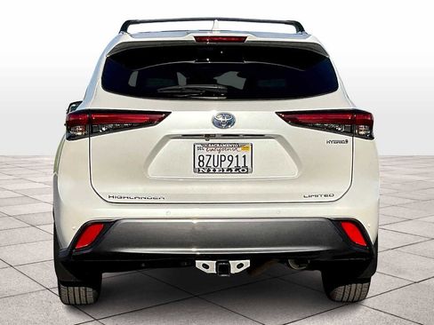Used 2022 Toyota Highlander Limited image 7