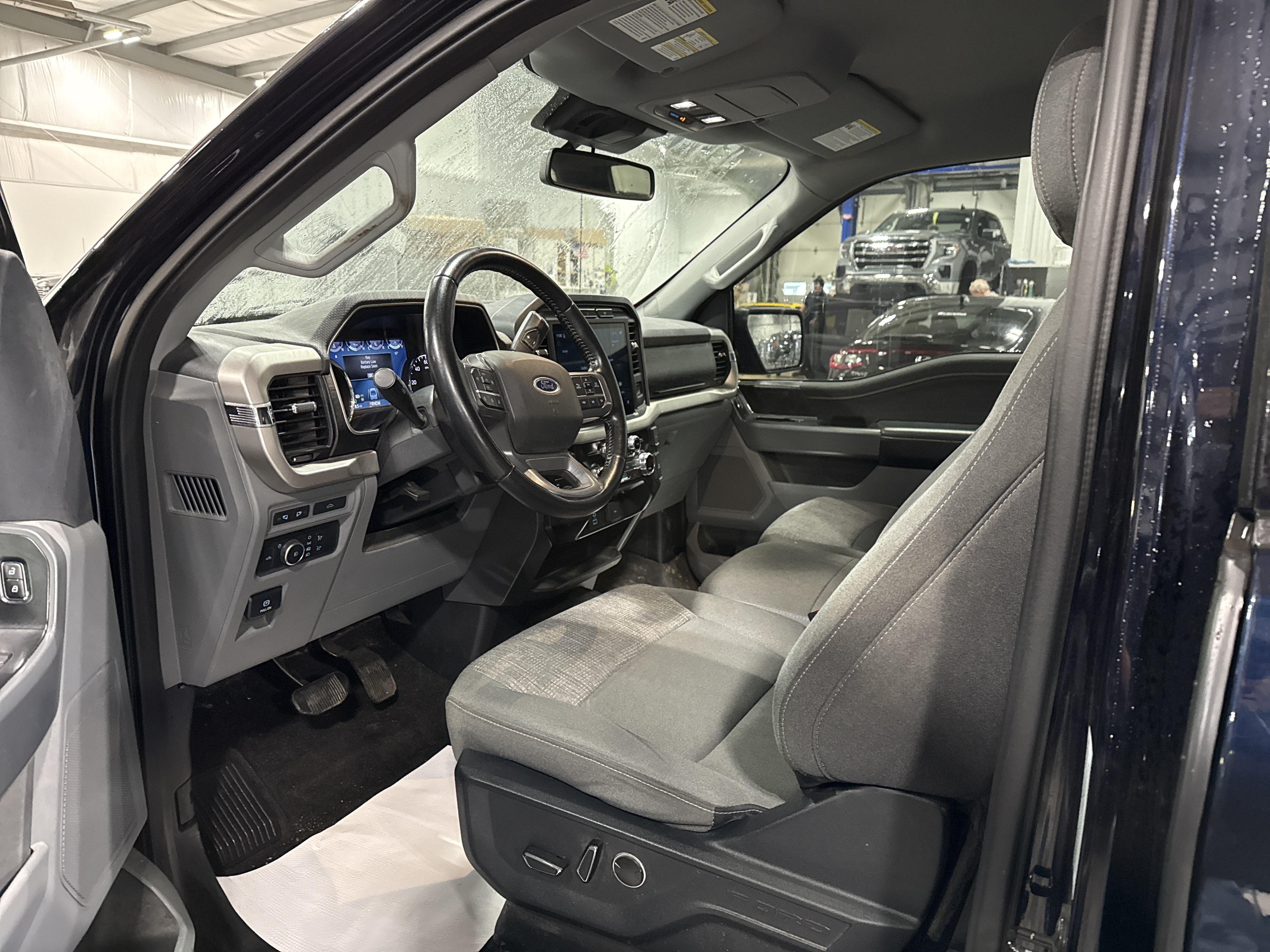 Used 2021 Ford F150 XLT w/ Equipment Group 302A High AWD/4WD image 7