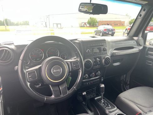 Used 2017 Jeep Wrangler Unlimited Sport w/ Quick Order Package 24S image 9