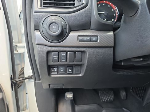 Used 2024 Nissan Titan PRO-4X w/ Pro-4x Utility Package image 20