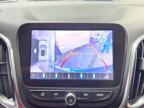 Used 2020 Chevrolet Equinox Premier image 15