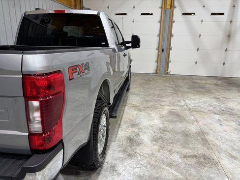 Used 2022 Ford F250 XLT w/ XLT Value Package AWD/4WD image 10