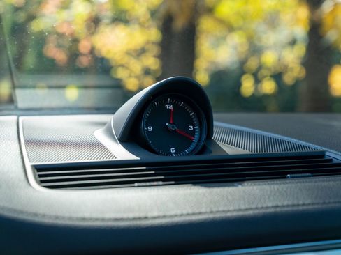 Certified 2023 Porsche Panamera Platinum Edition image 27