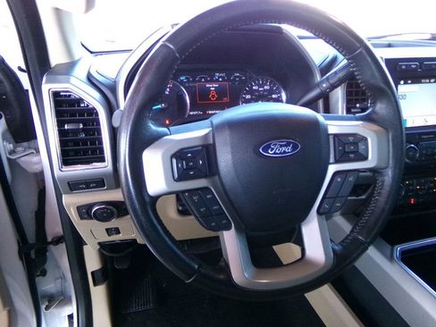 Used 2018 Ford F350 Lariat w/ Tow Technology Bundle image 9