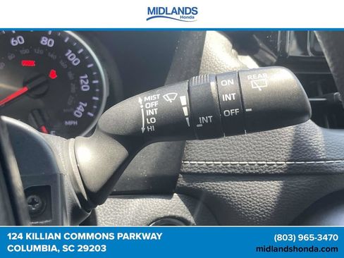 Used 2020 Toyota RAV4 XLE FWD image 23