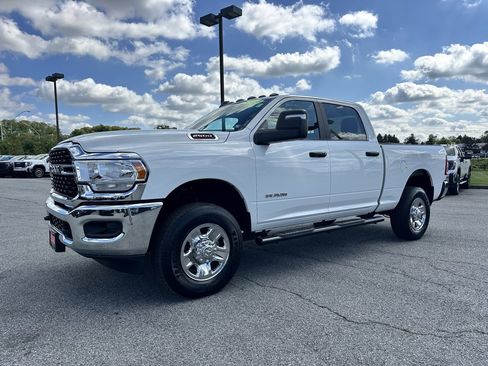 Used 2024 RAM 2500 Big Horn image 2