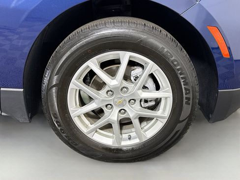 Used 2023 Chevrolet Equinox LT FWD image 32