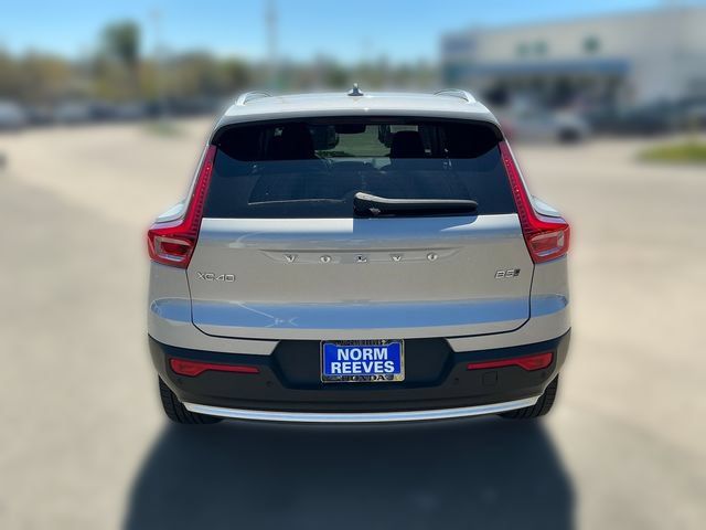 Used 2023 Volvo XC40 B5 Ultimate w/ Protection Package Premier AWD/4WD image 4